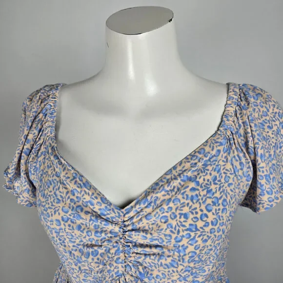 Japna Blue Animal Print V Neck Flutter Sleeve Top Size L - Picture 2 of 8